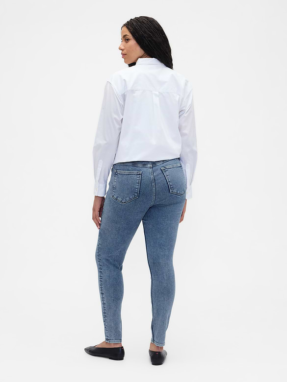 High Rise Universal Skinny Jeans