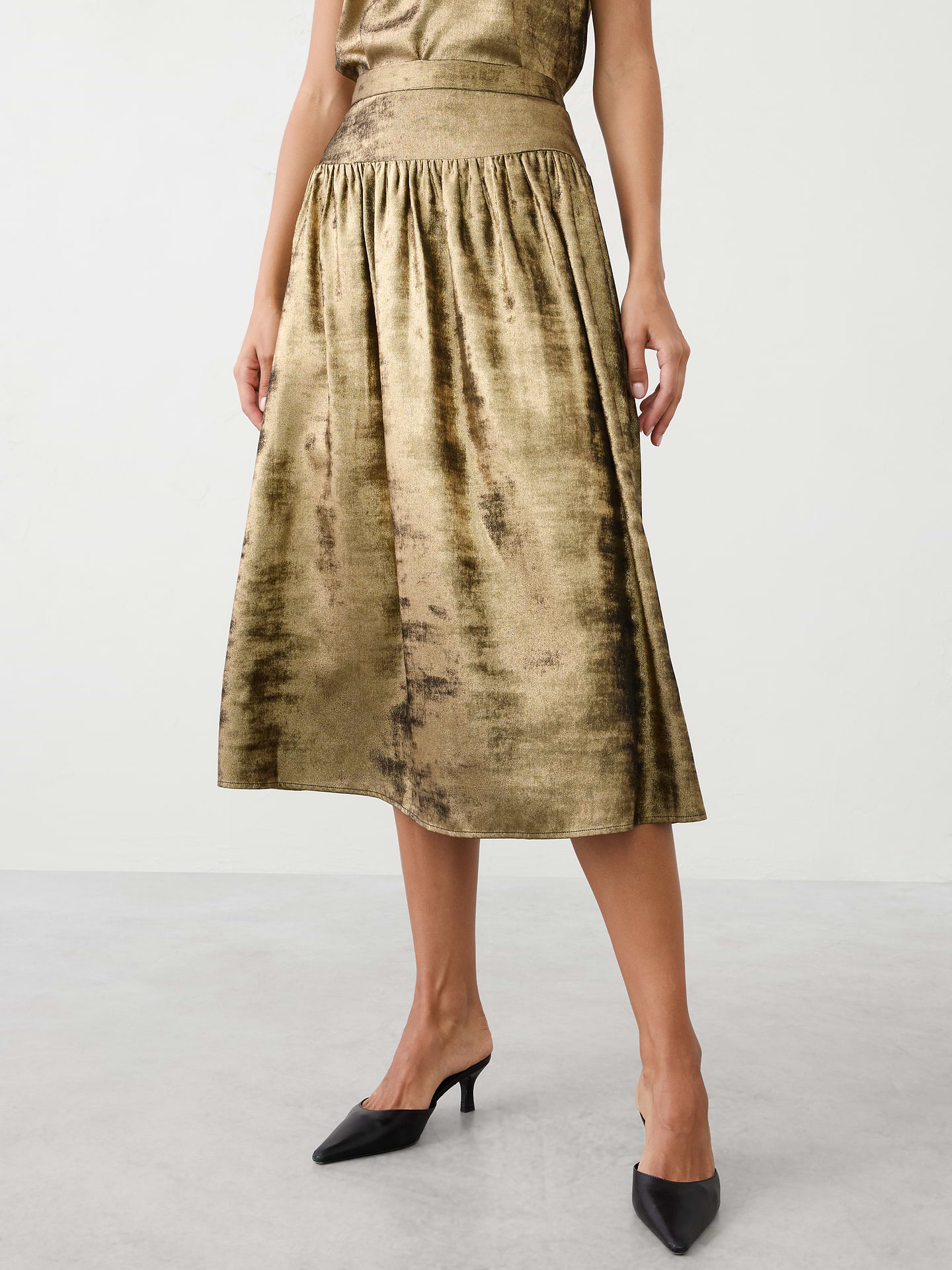 Image number 3 showing, Metallic Midi Skirt