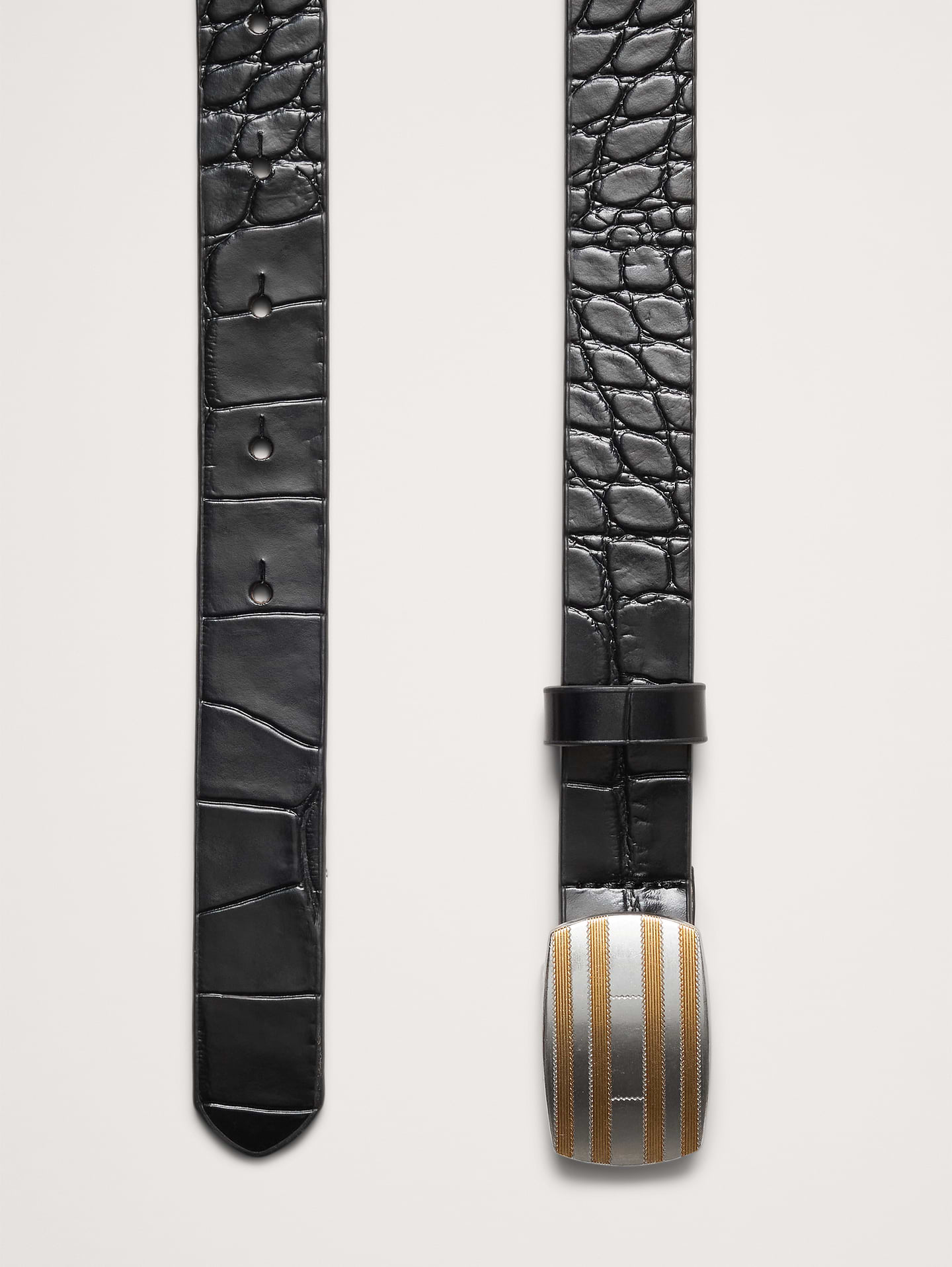 L'image numéro 3 présente Ceinture en cuir à relief et à boucle plaquée