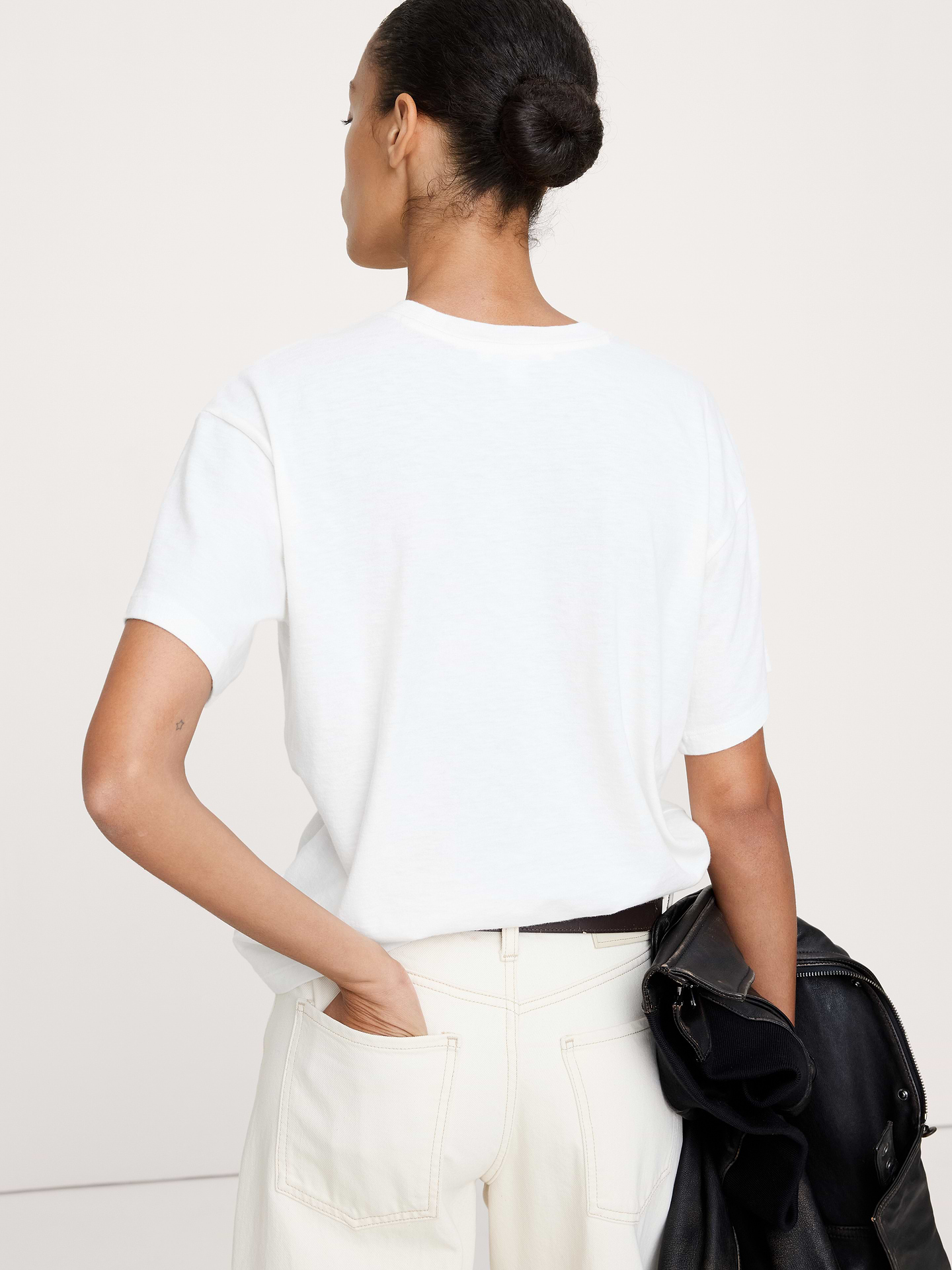 L'image numéro 5 présente T-shirt en coton flammé, coupe boyfriend