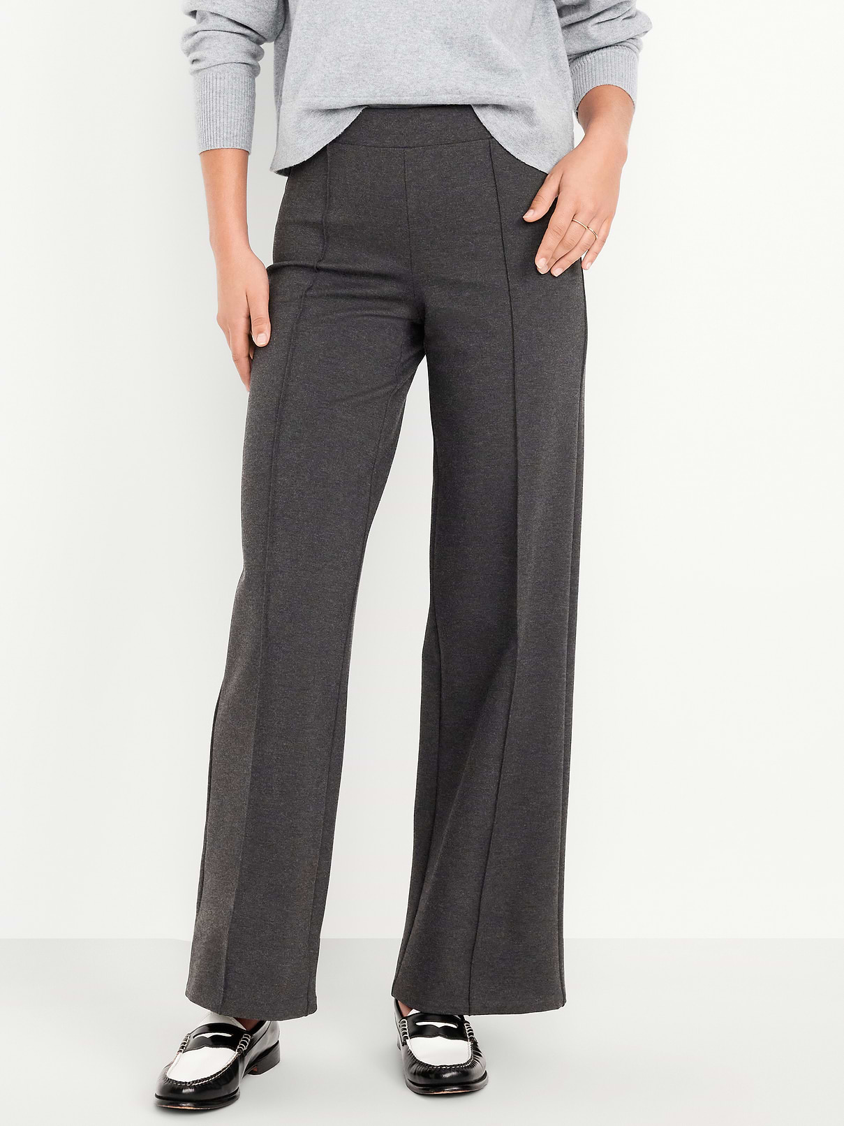 L'image numéro 2 présente Pantalon à jambe large Stevie à taille très haute