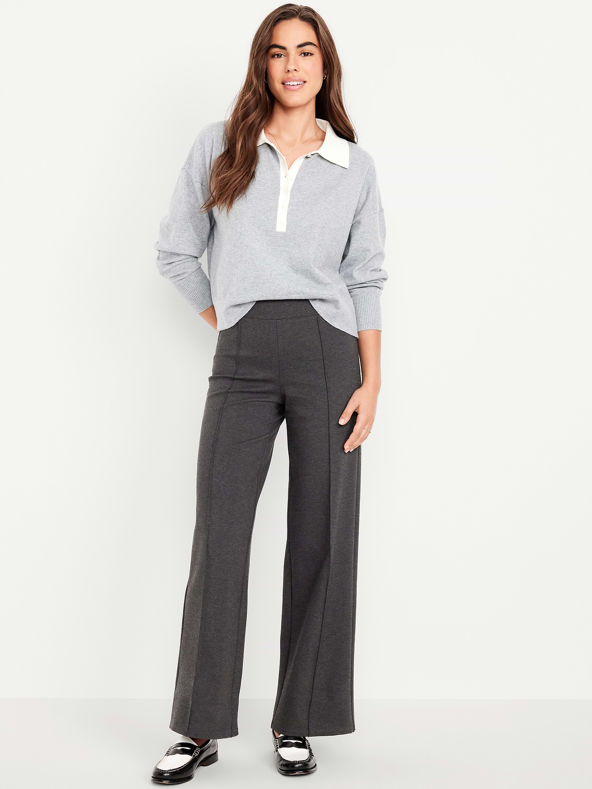 L'image numéro 1 présente Pantalon à jambe large Stevie à taille très haute