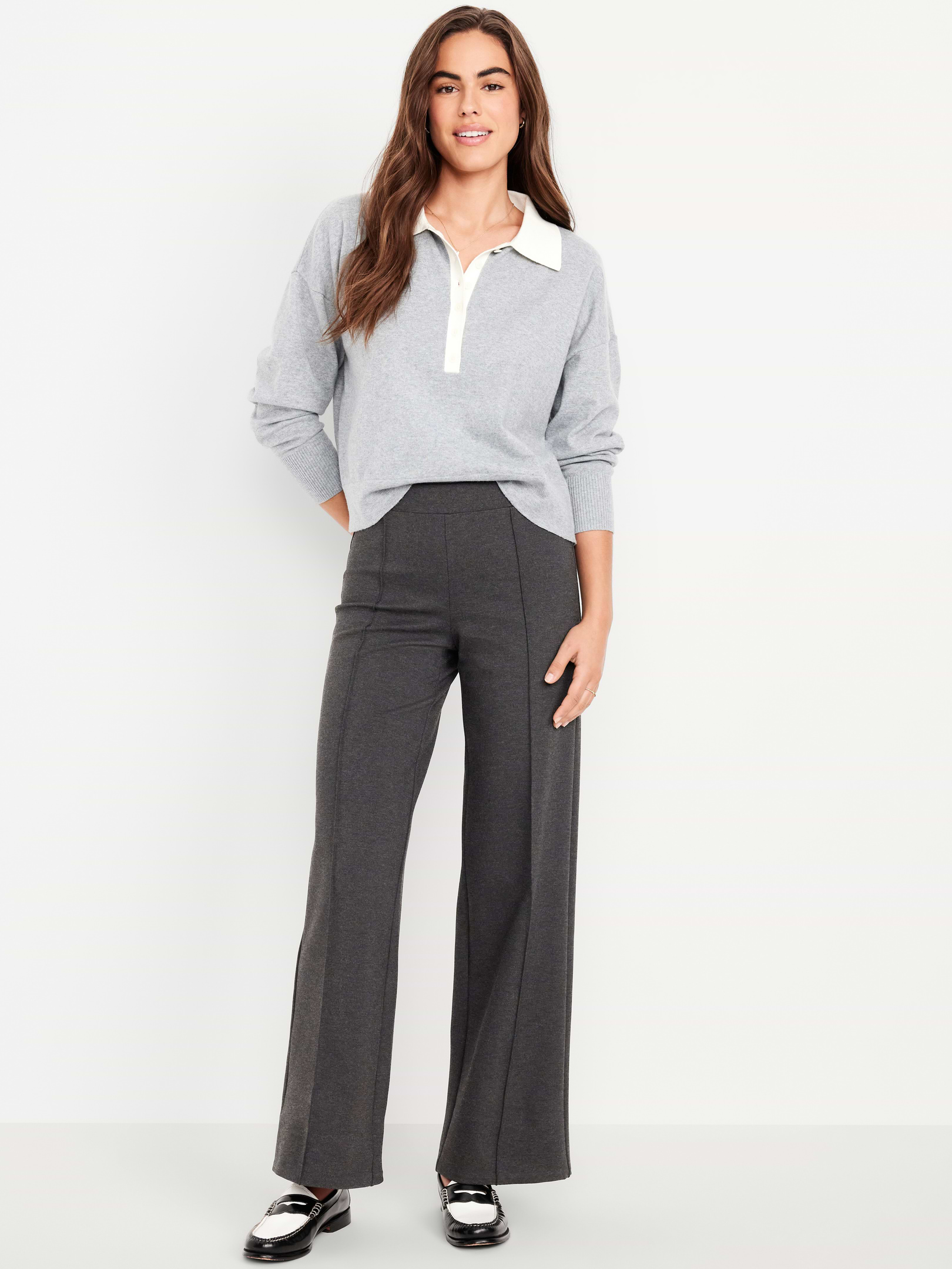 L'image numéro 1 présente Pantalon à jambe large Stevie à taille très haute