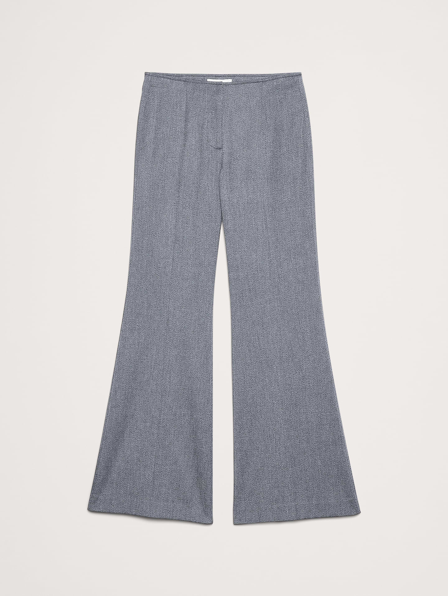 L'image numéro 4 présente Pantalon évasé à taille mi-basse en sergé italien