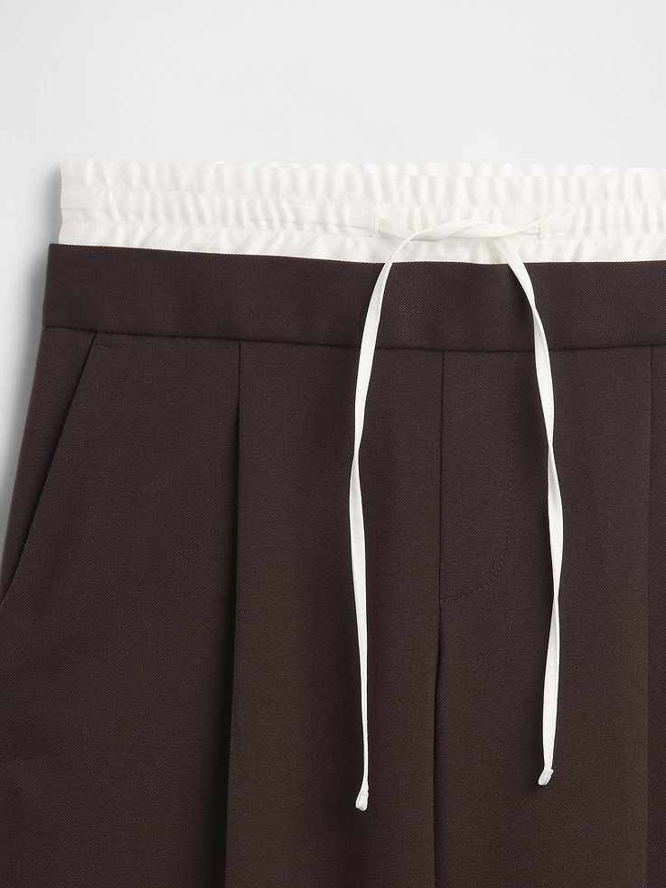 L'image numéro 7 présente Pantalon à taille mi-basse à ceinture double