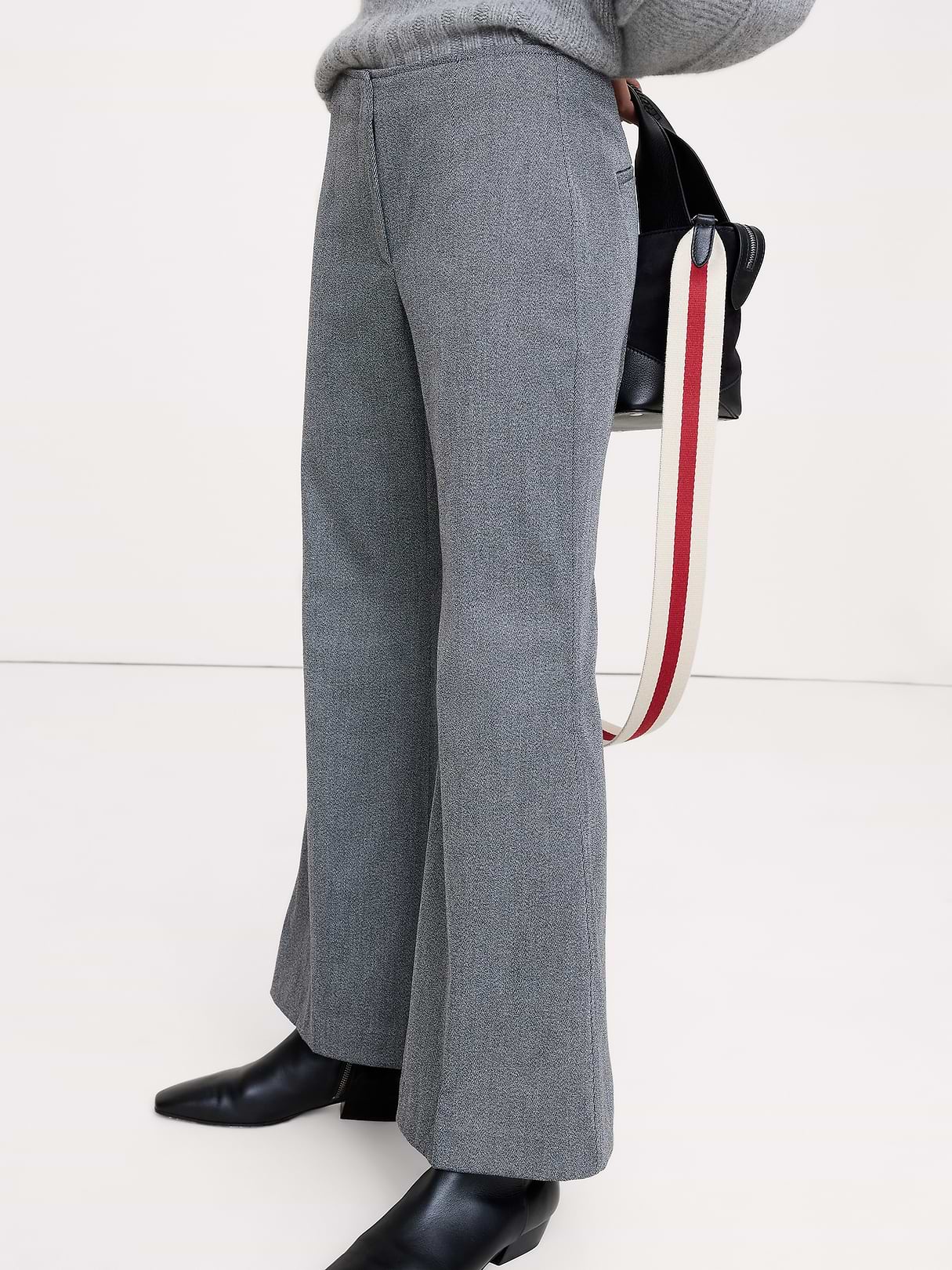 Mid-Rise Flare Italian Twill Pant | Banana Republic