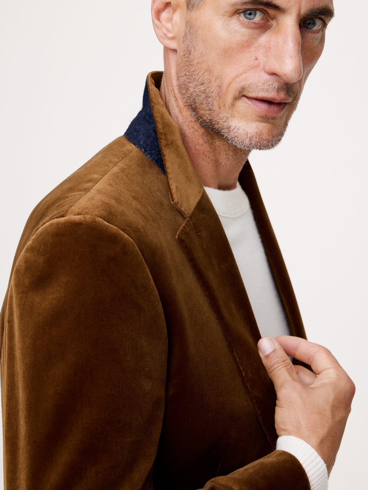 Image number 3 showing, Velvet Blazer