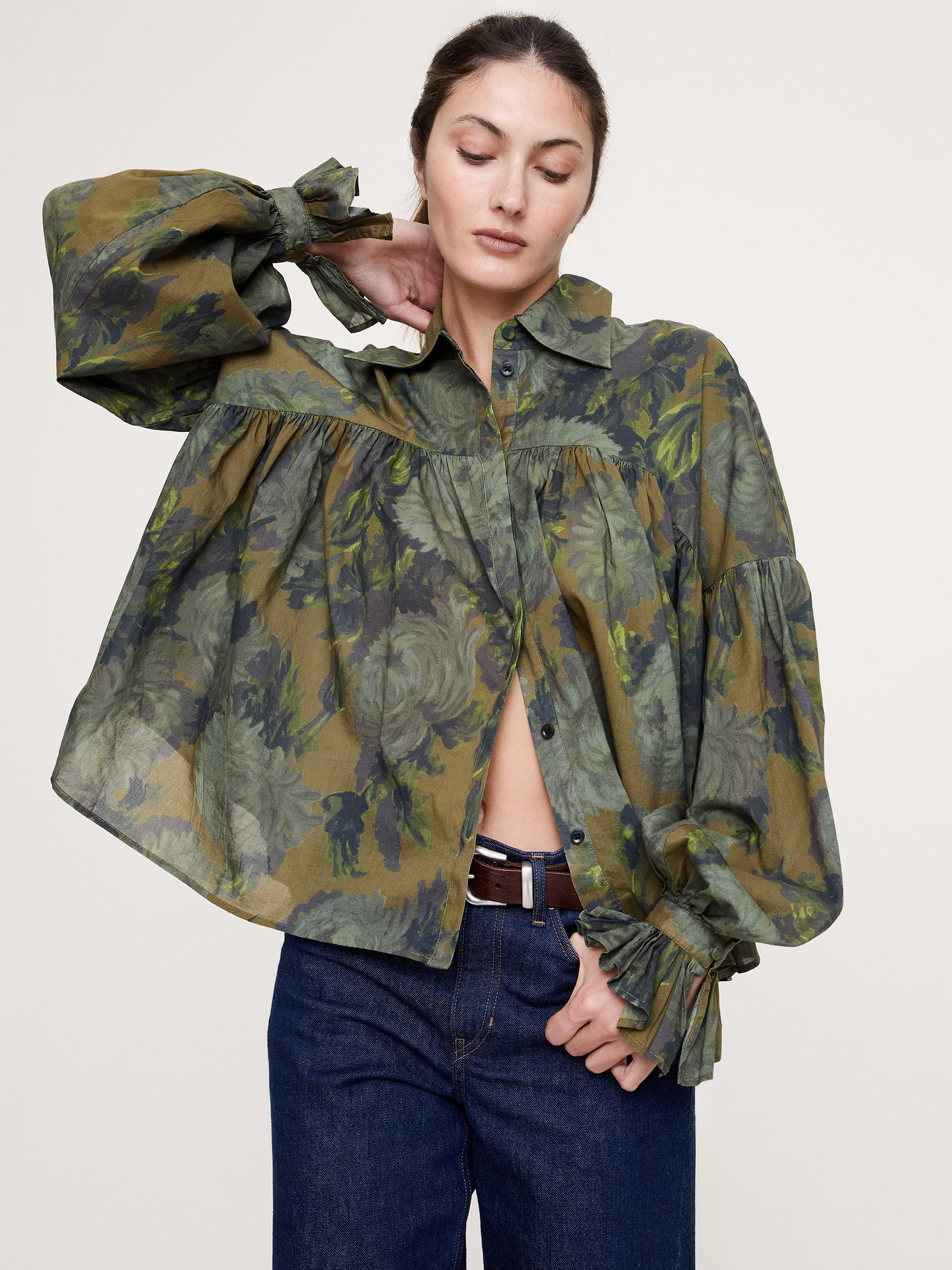 Image number 1 showing, Cotton Balloon-Sleeve Shirt