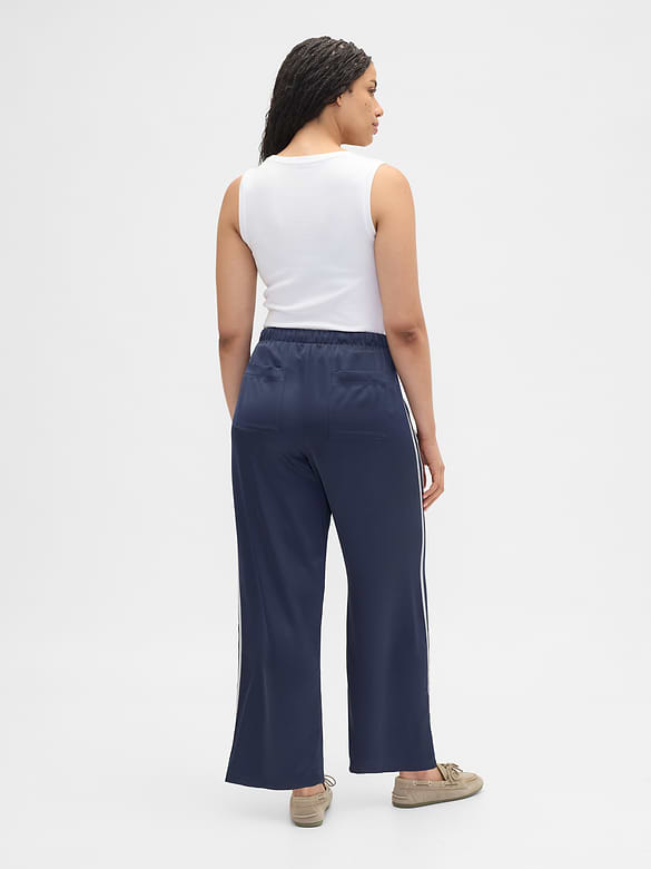Satin Straight-Leg Crop Pants