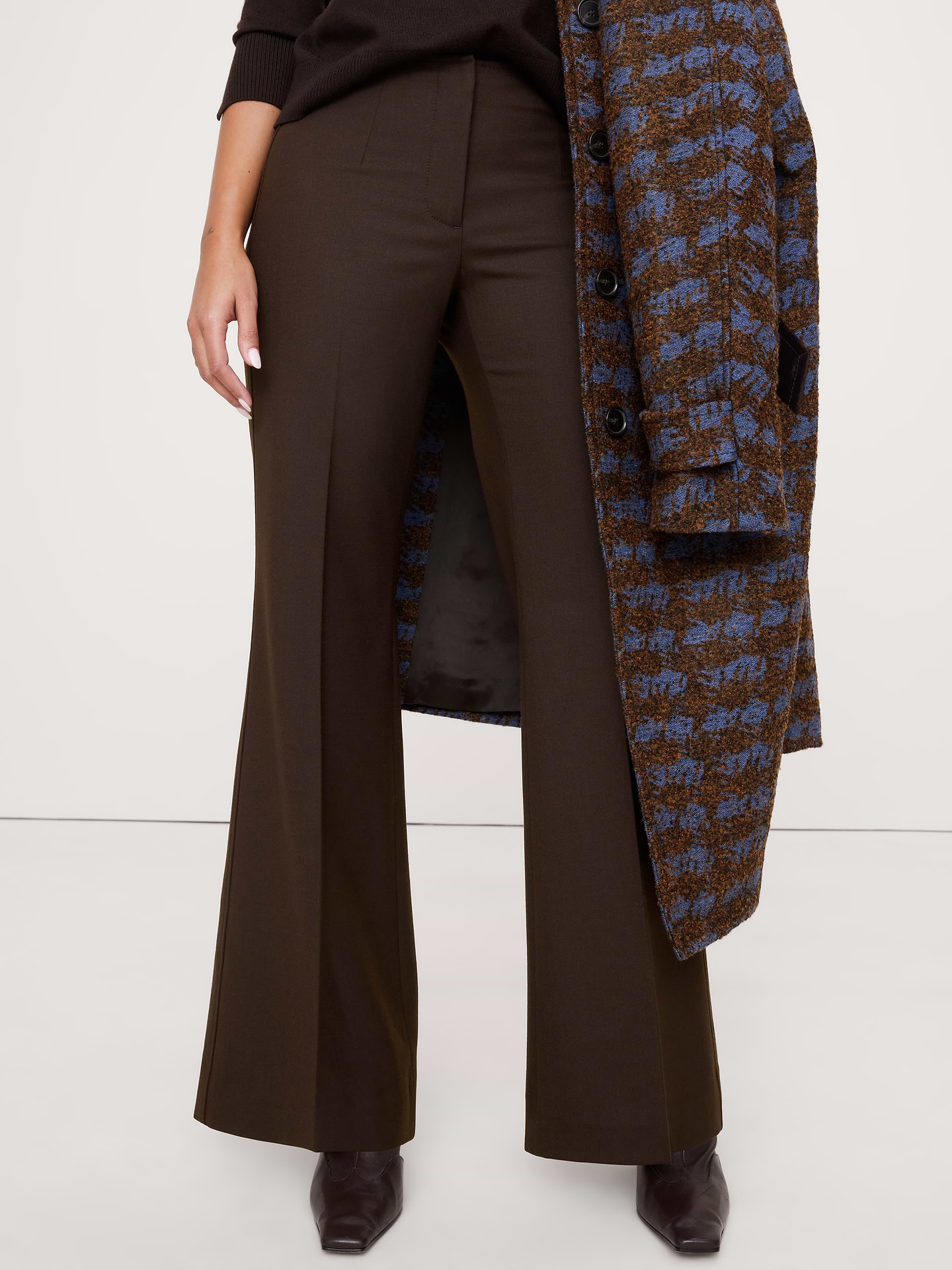 Image number 7 showing, Mid-Rise Flare Stretch Wool-Blend Pant