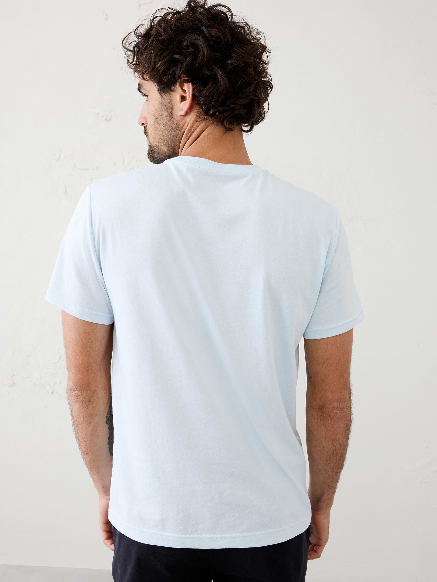 L'image numéro 5 présente T-shirt de qualité supérieure ras du cou de coupe standard