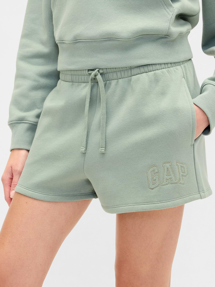 Image number 4 showing, Gap Logo Shorts