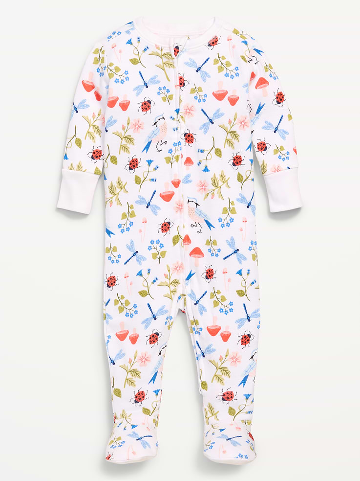 Image 1 of 2, Lovevery provides parents with research-backed playtime activities that meet children where they're at in their developmental growth milestones. Our exclusive collab includes the same PJ print featured in Lovevery's beloved book Bedtime for Zoe., crew neck, long sleeves, full-length reversible zipper, sewn-in feet, allover print, baby's favorite pajamas, now in extended sizes, Product #843875