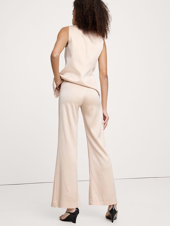 Pantalon évasé à taille mi-basse en satin longueur cheville