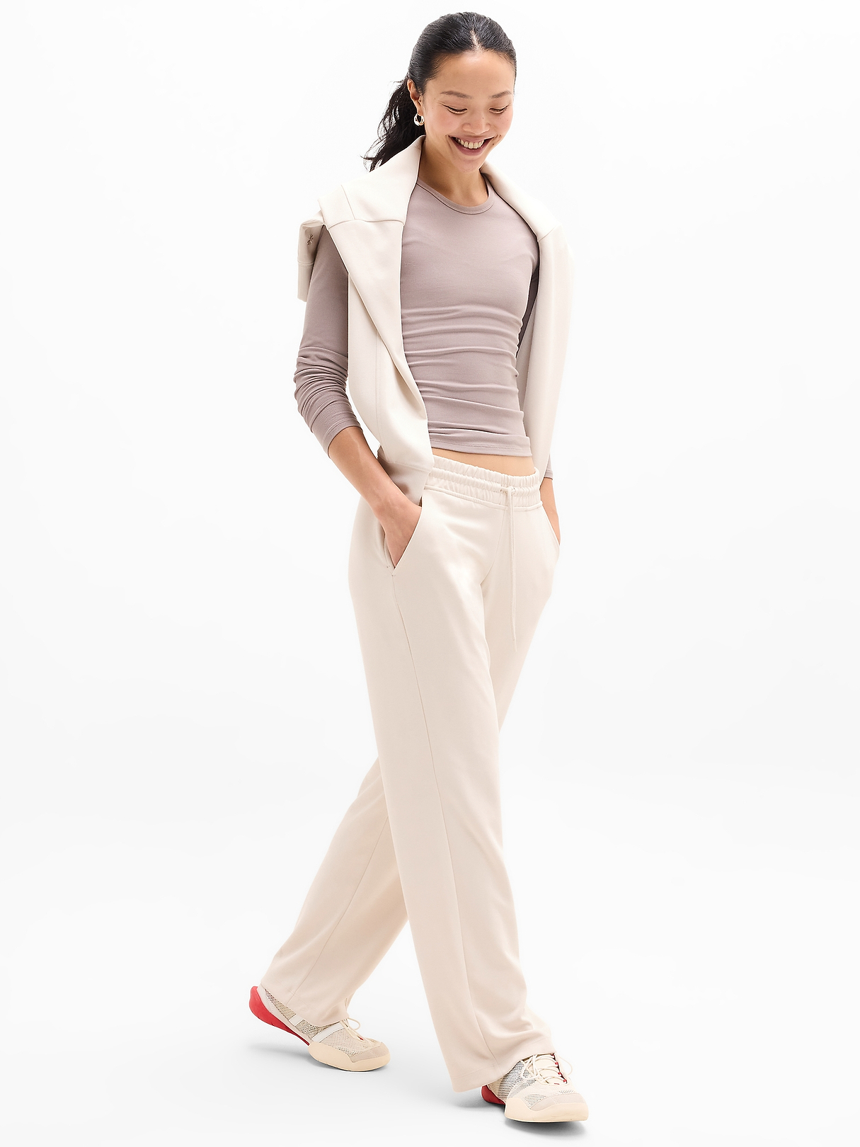 Seasoft Mid Rise Straight Pant | Athleta