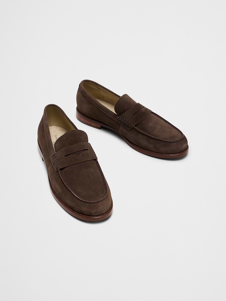 Classic Suede Penny Loafer | Banana Republic Factory display picture 2