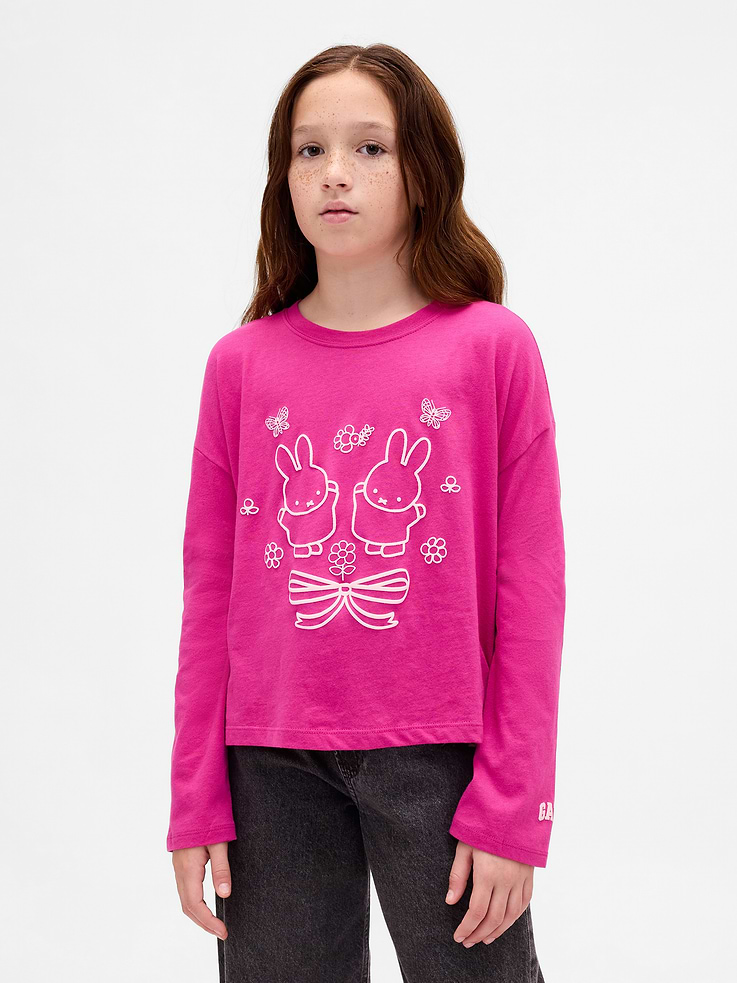 Image 1 of 4, Soft cotton jersey oversized graphic T-shirt., Round neckline., Long sleeves with drop shoulders., Assorted Miffy graphics at front with Gap logo at sleeve., Product #834129