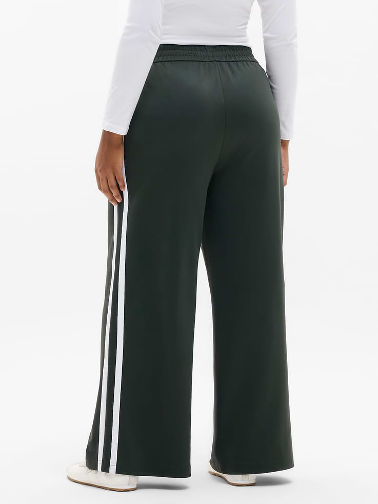 Image number 3 showing, Tempo Mid Rise Wide Leg Track Pant