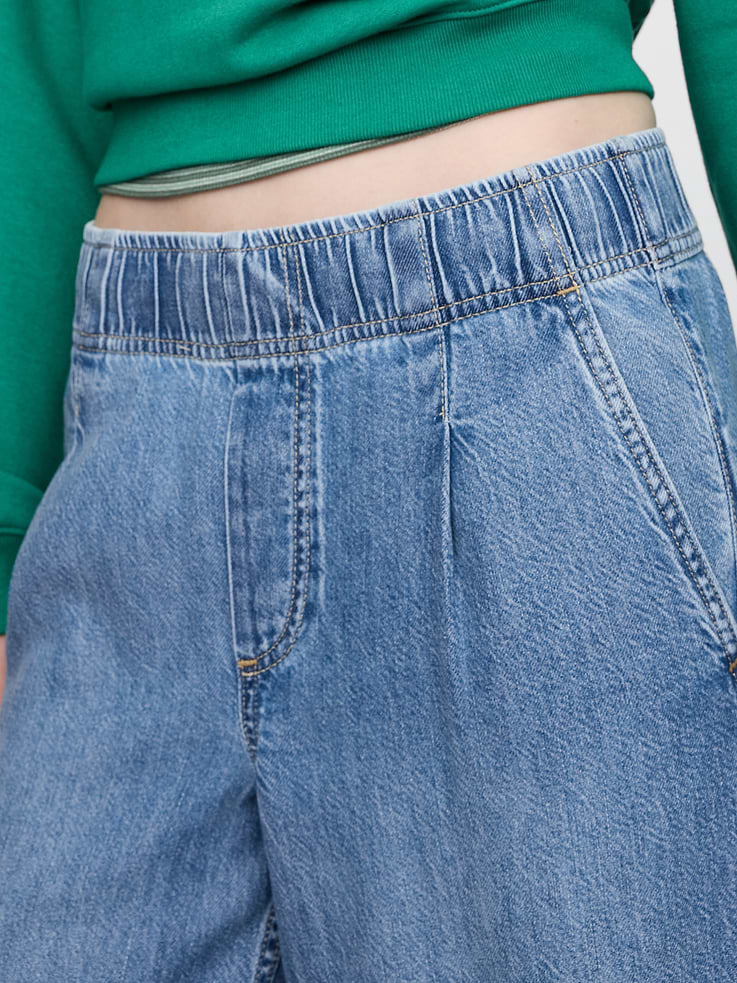 Image number 6 showing, Mid Rise UltraSoft Pleated Easy Baggy Jeans