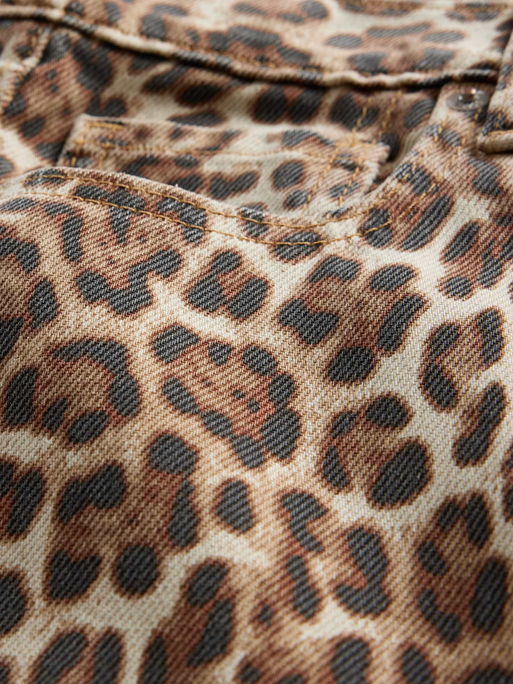 Image number 8 showing, Mid Rise UltraSoft Leopard Baggy Jeans