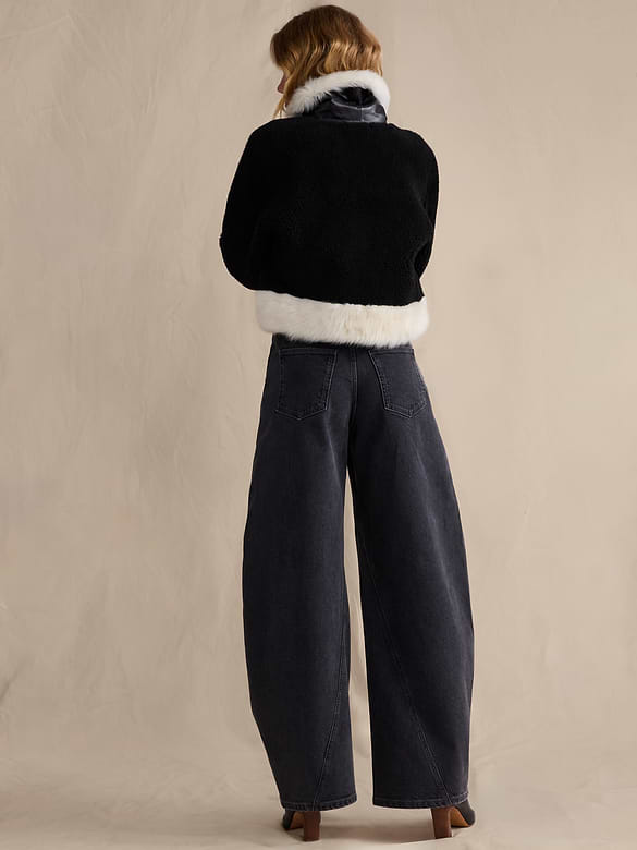 High-Rise Loose Barrel Jean