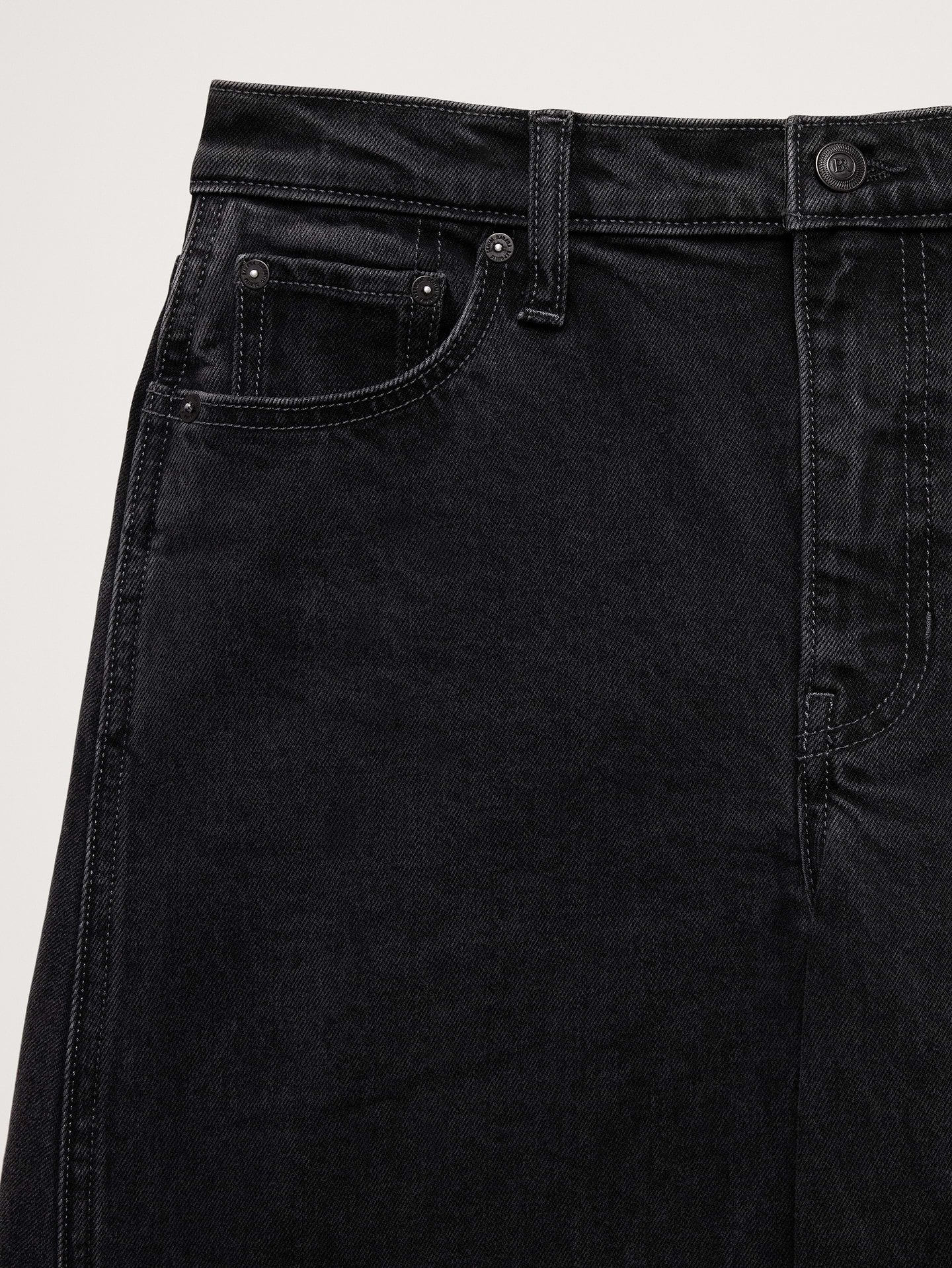L'image numéro 7 présente Jean baril ample à taille haute