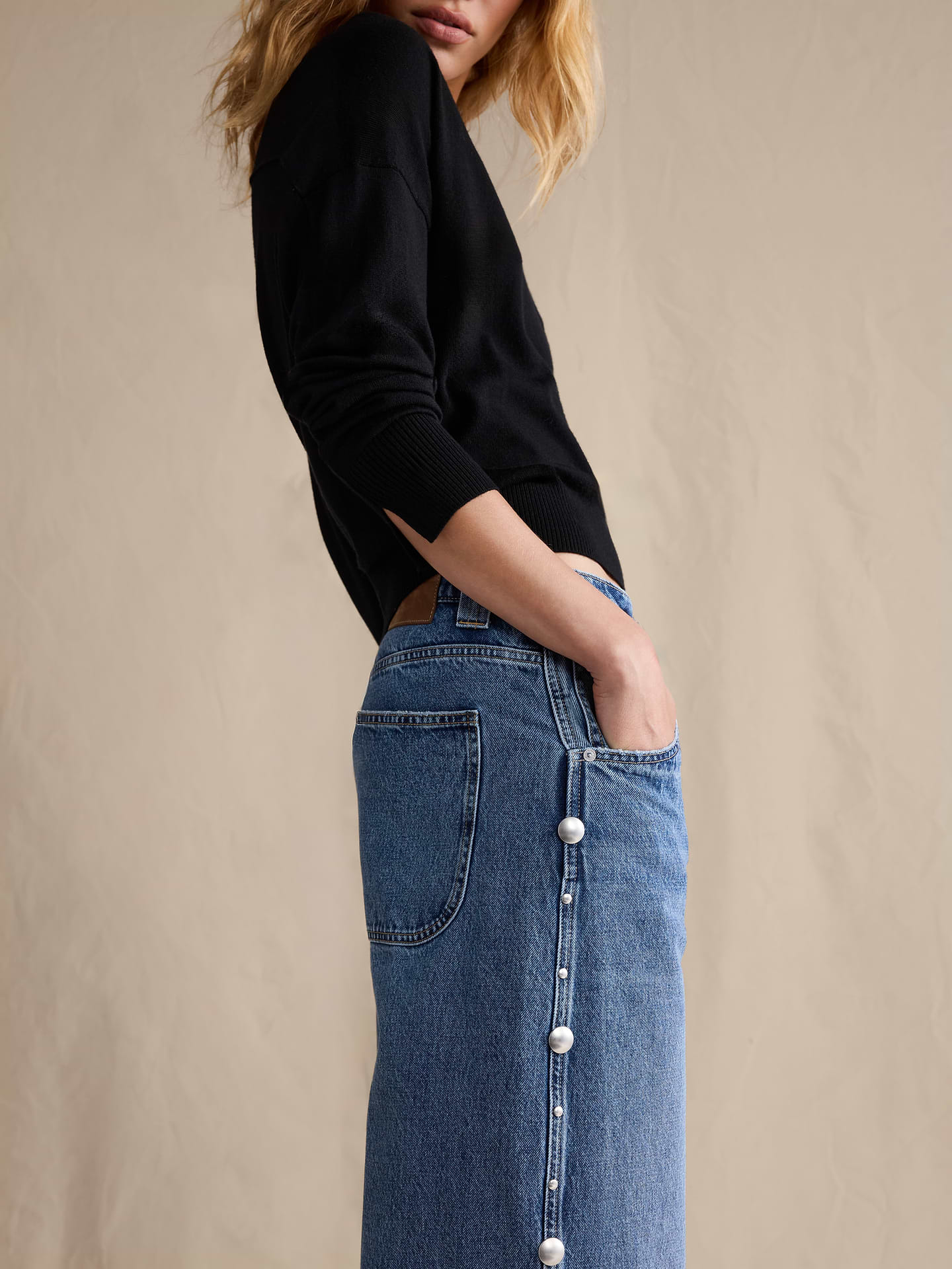 Image number 4 showing, Low-Rise Loose Studded Cropped Jean