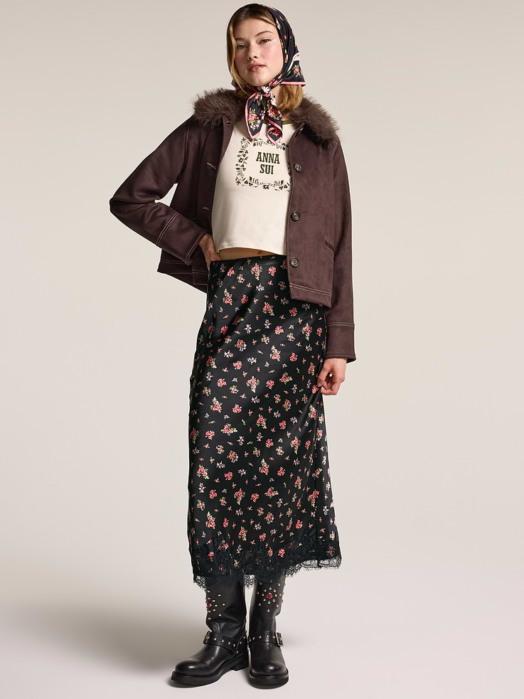 L'image numéro 1 présente Jupe mi-longue en satin à ourlet en dentelle Old Navy x Anna Sui