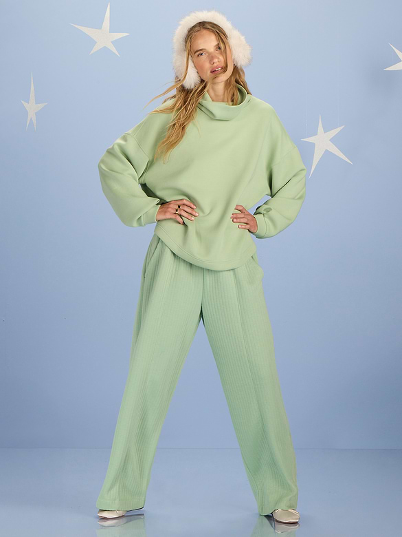 High-Waisted Bounce Fleece Quilted Wide-Leg Sweatpants