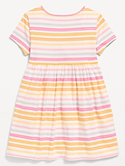 L'image numéro 2 présente Robe à manches courtes en tricot de jersey à motif pour toute-petite