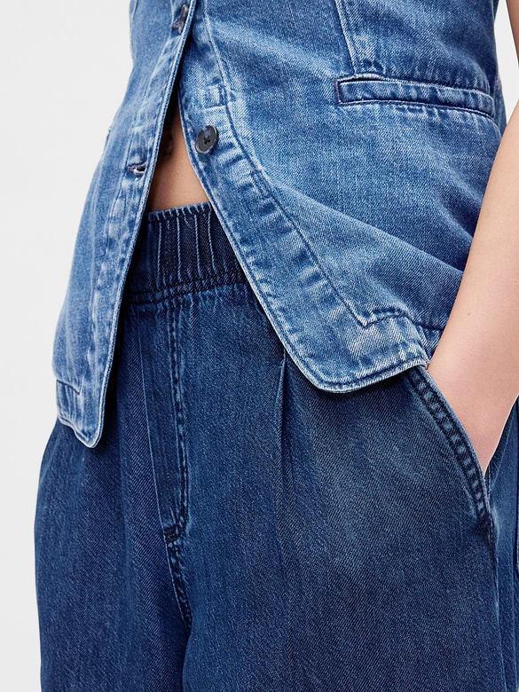 Mid Rise UltraSoft Pleated Baggy Jeans