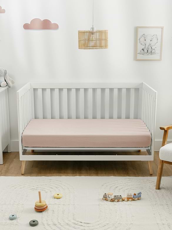 Comfy Cubs Muslin Fitted Crib Sheet