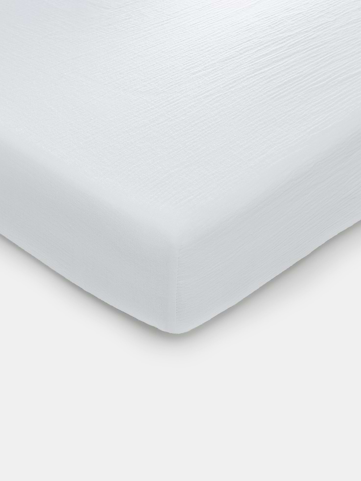 Image number 1 showing, Comfy Cubs Muslin Fitted Crib Sheet