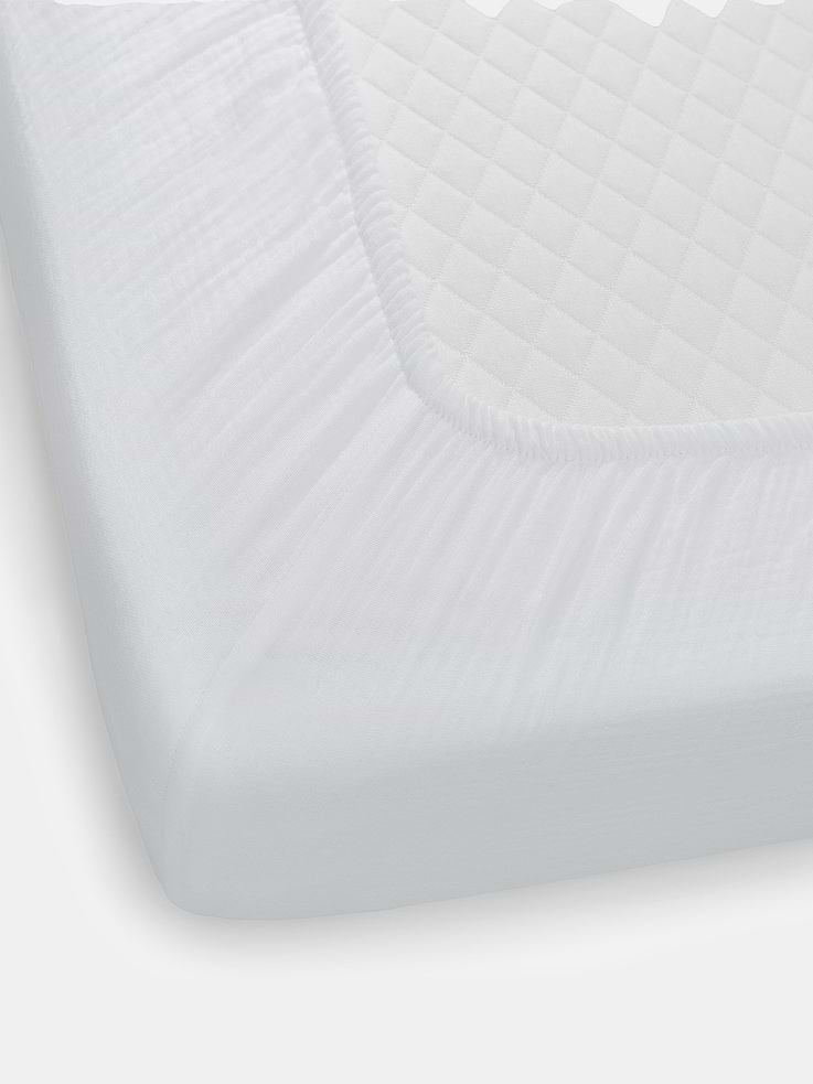 Image number 3 showing, Comfy Cubs Muslin Fitted Crib Sheet