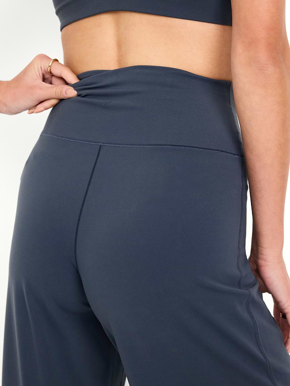 High-Waisted StudioSmooth Wide-Leg Pants