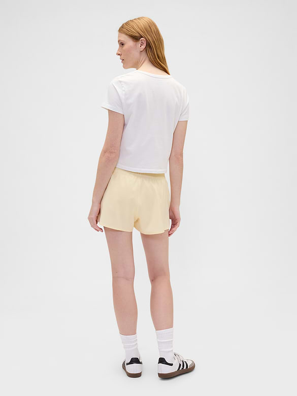 GapFit 3" Mid Rise Runaround Shorts