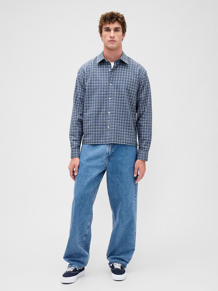 Image number 2 showing, Relaxed Crop Straight-Hem Oxford Shirt