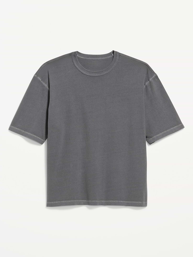 L'image numéro 4 présente T-shirt court en tissu épais teint en plongée