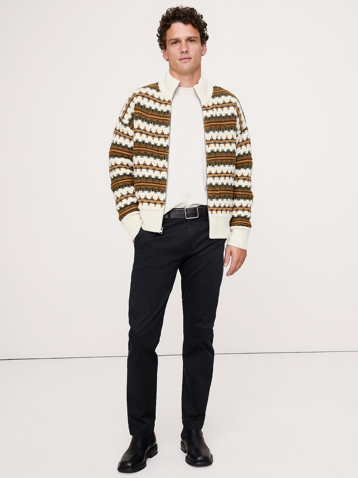 Straight Lived-In Chino | Banana Republic