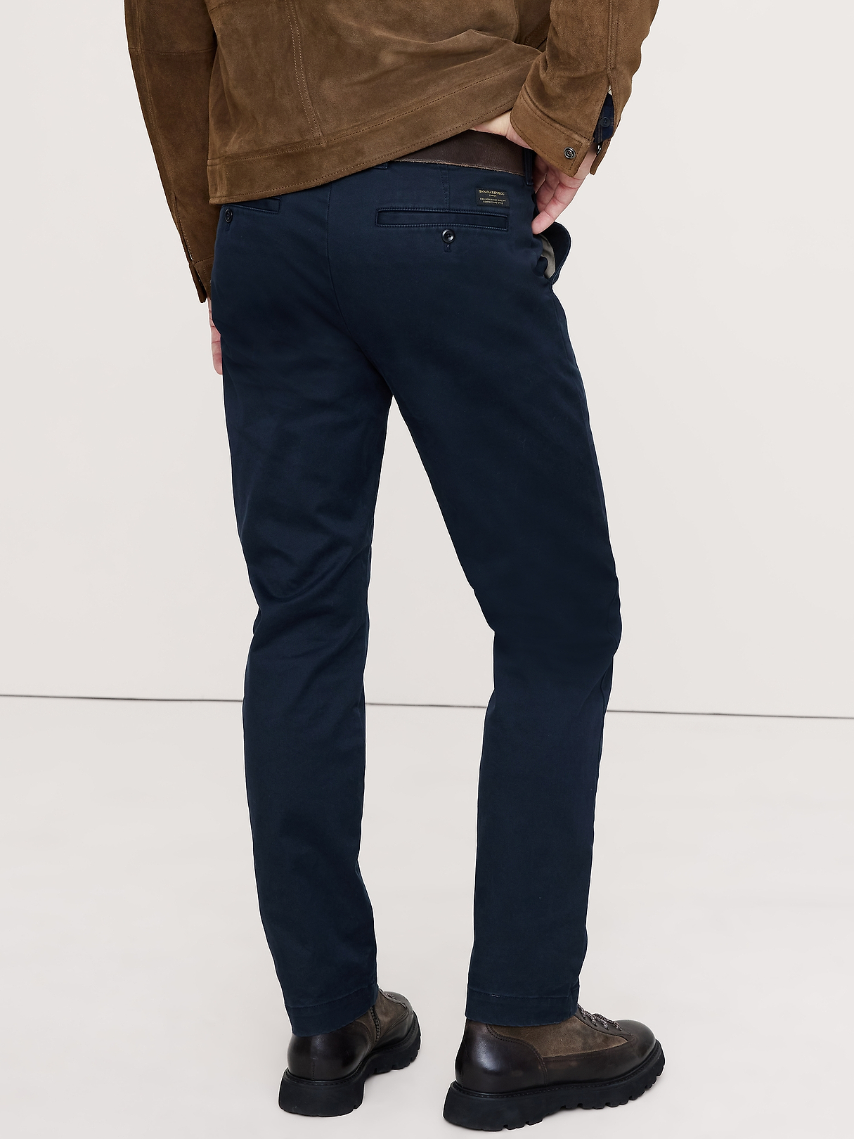 Straight Lived-In Chino | Banana Republic