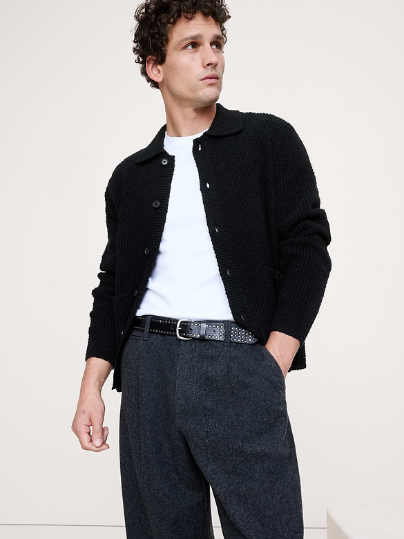 Ceinture en cuir cloutée