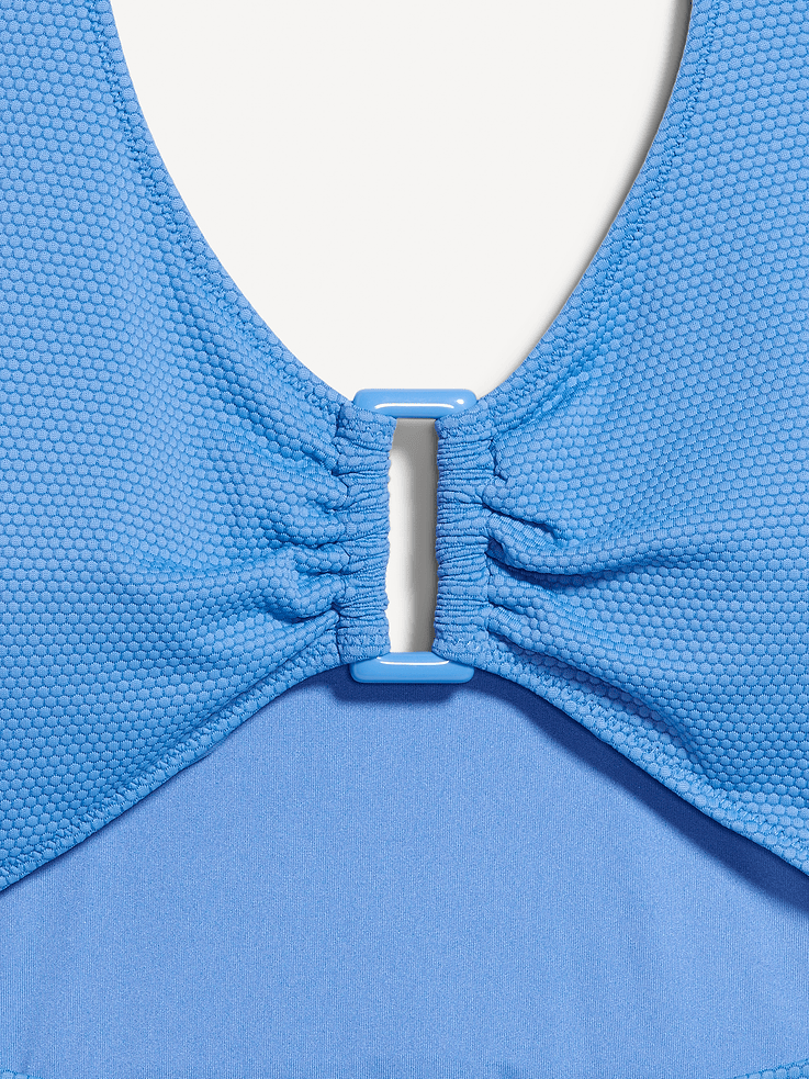 L'image numéro 4 présente Maillot de bain une-pièce texturé à découpe