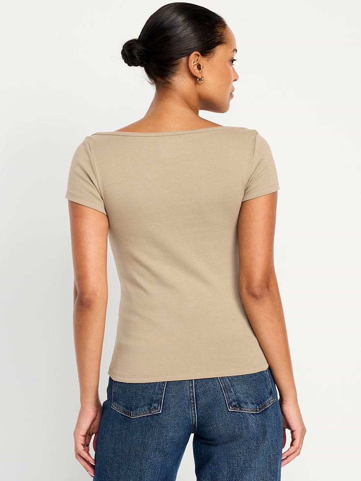 L'image numéro 2 présente T-shirt ajusté à encolure bateau