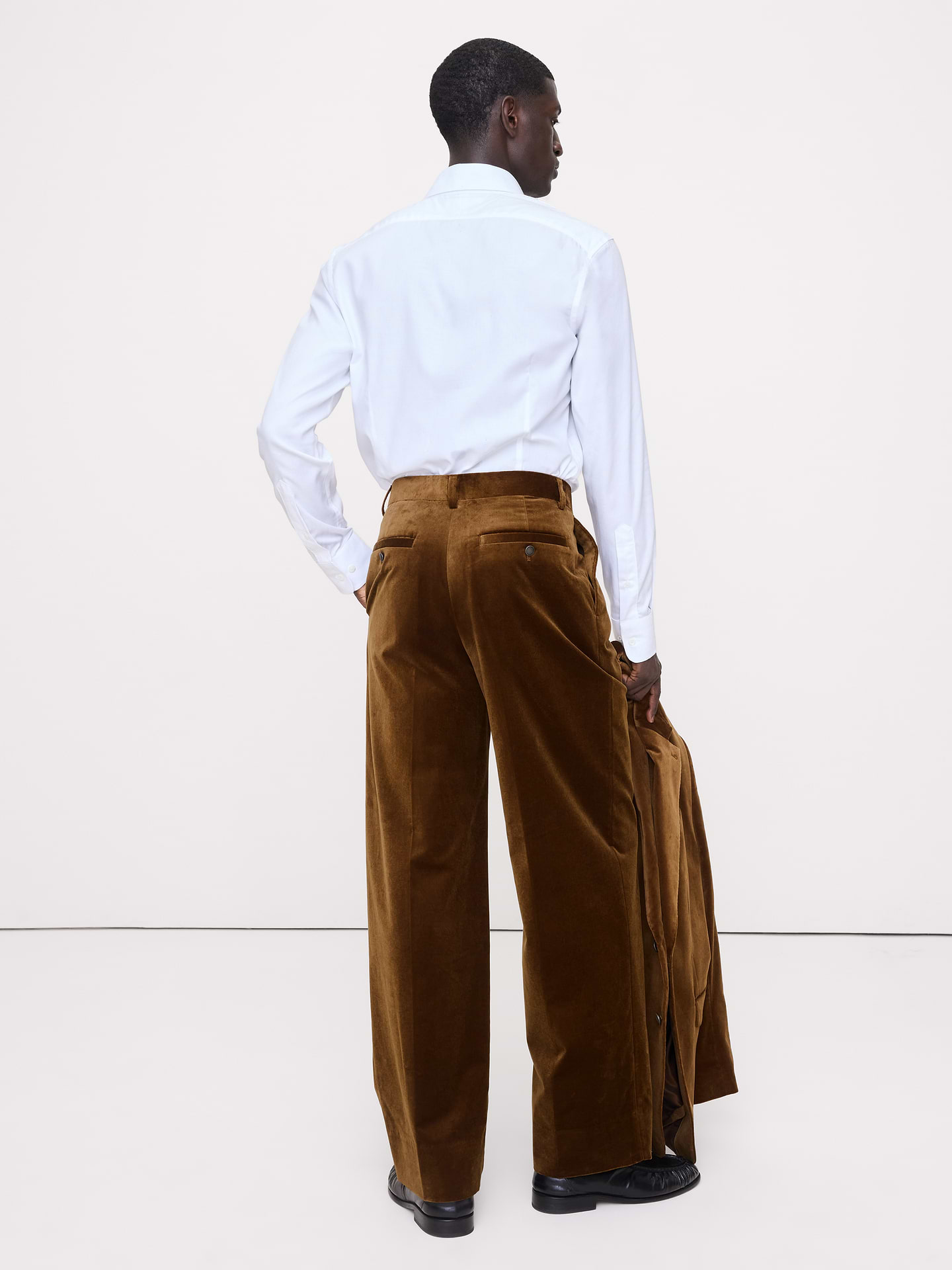 Image 3 of 5, Relaxed Pleated Velvet Pant