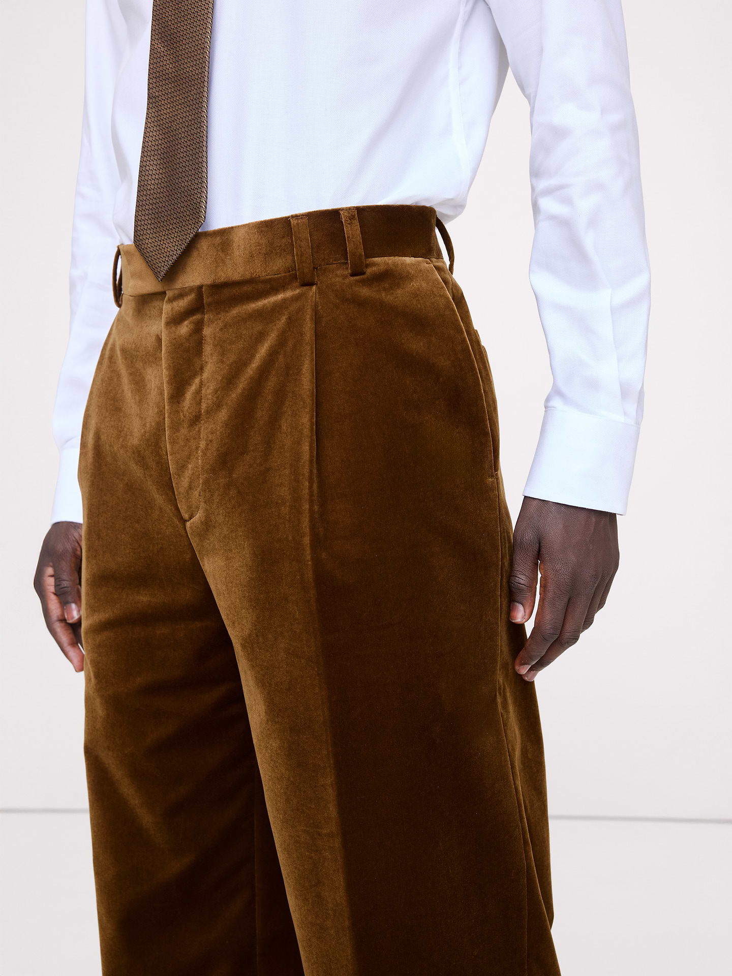 Image 4 of 5, Relaxed Pleated Velvet Pant