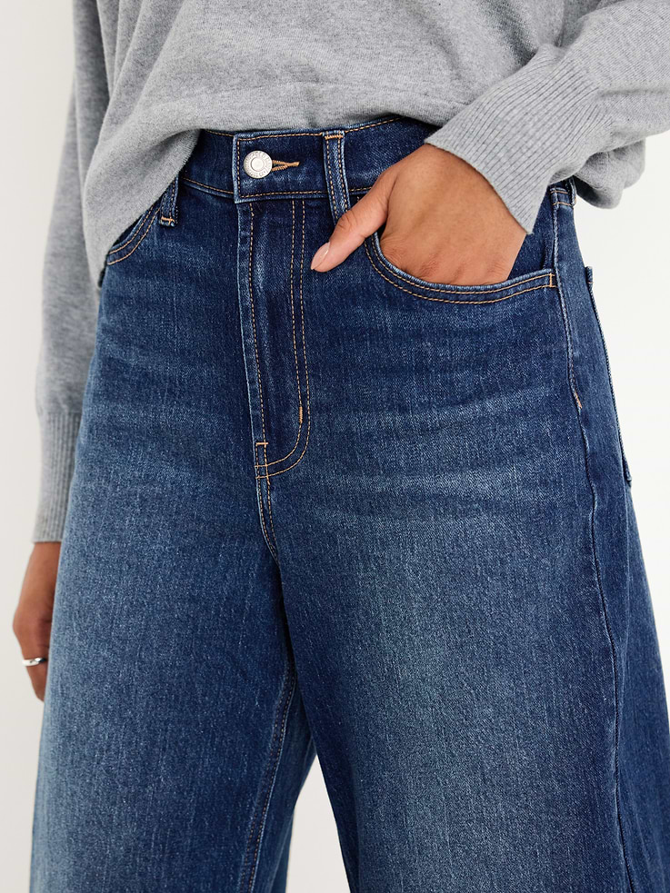 Image number 5 showing, High-Waisted Wow Barrel Ankle Jeans