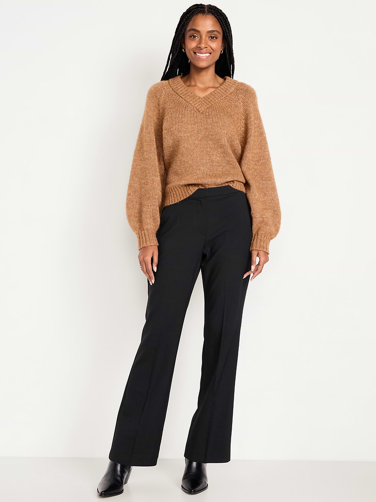 L'image numéro 1 présente Pantalon Taylor semi-évasé à taille basse moyenne