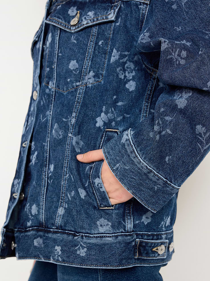 Image number 5 showing, Oversized Floral Print Jean Trucker Jacket