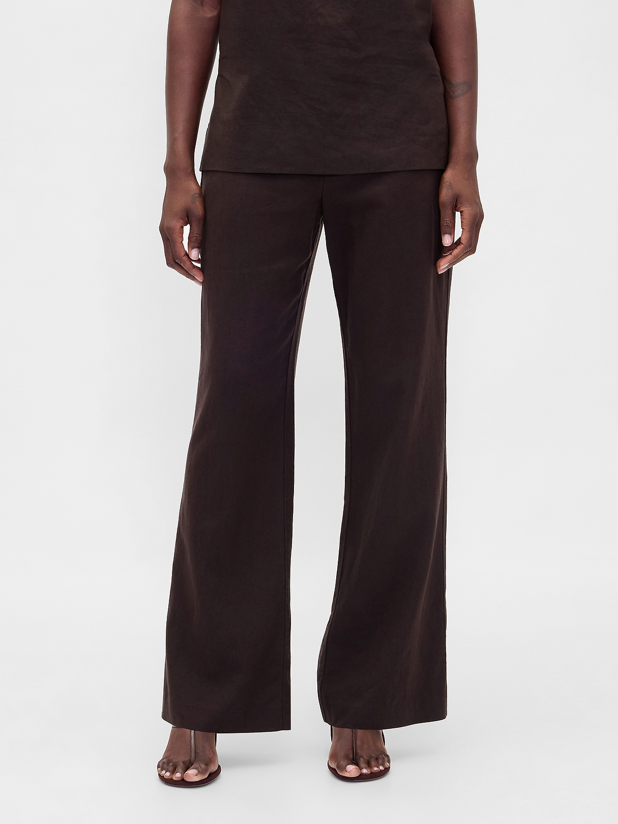 Low Rise Linen-Blend Flare Pants | Gap