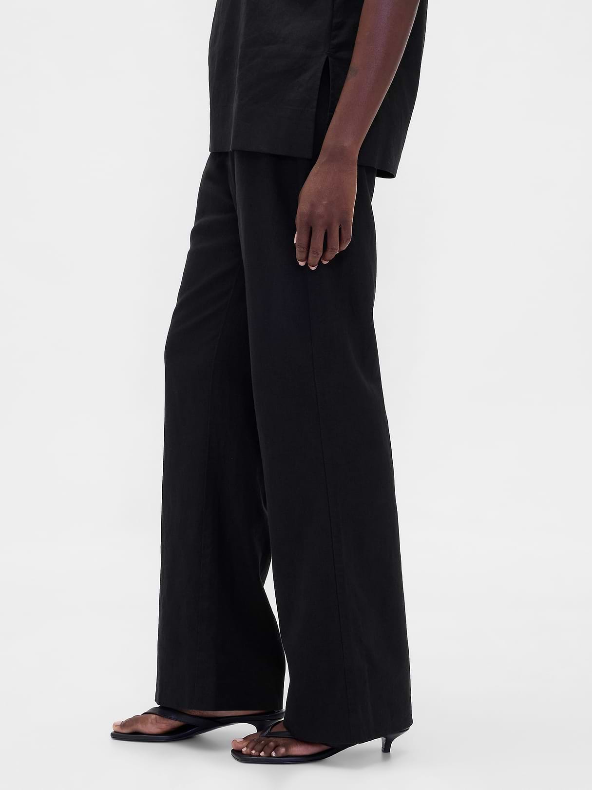 Low Rise Linen-Blend Flare Pants | Gap